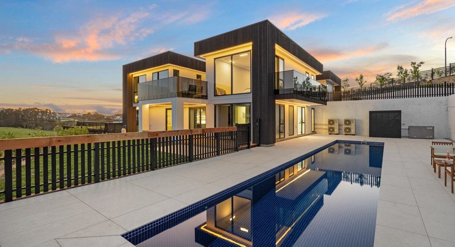  at 2 Toscana Drive, Flat Bush, Manukau City, Auckland