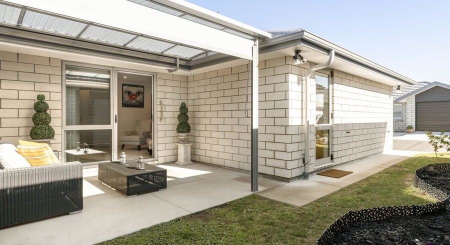  at 15 Ocean Crest, Papamoa Beach, Papamoa