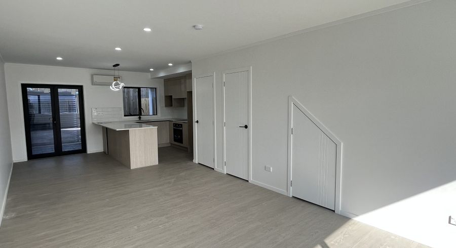  at 19 Yeoman Place, Howick, Manukau City, Auckland