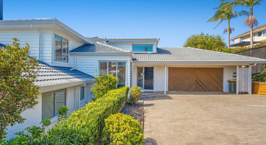  at 80 Onetaunga Road, Chatswood, Auckland
