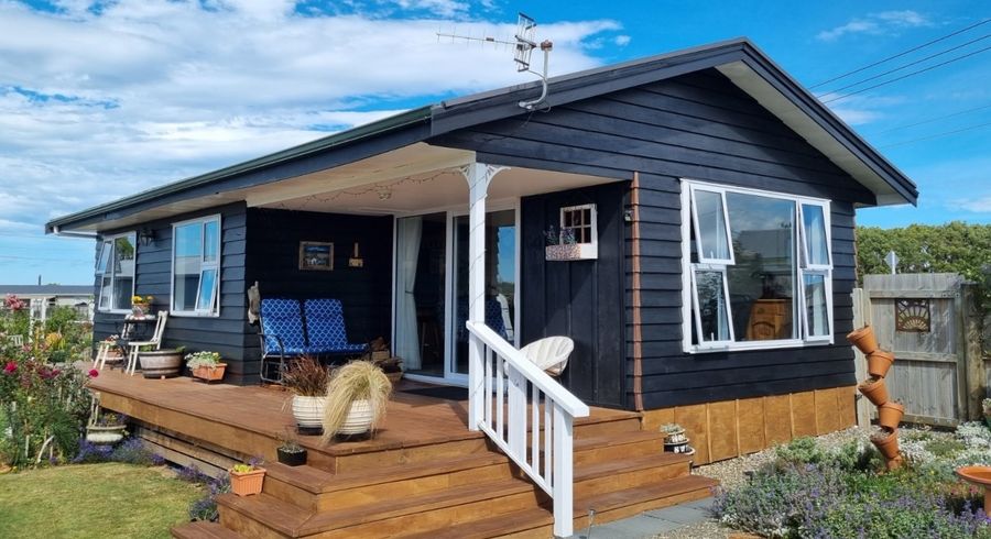  at 27 Pitt Street, Riverton