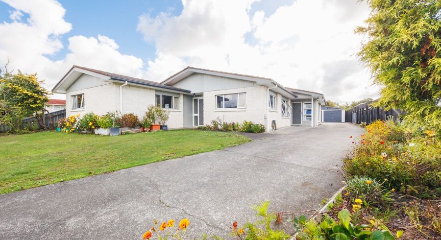  at 32 John F Kennedy Drive, Milson, Palmerston North, Manawatu / Whanganui