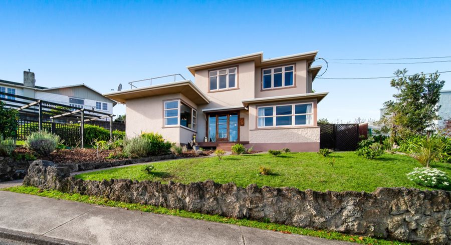  at 3 Windsor Terrace, Durie Hill, Whanganui