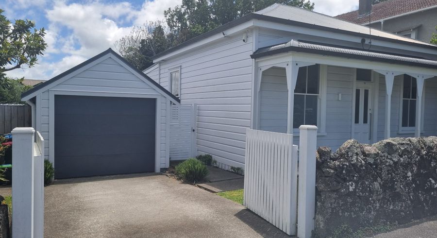  at 15 Prospect Tce, Mount Eden, Auckland City, Auckland