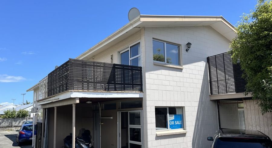  at 2/20 Collingwood Street, The Wood, Nelson