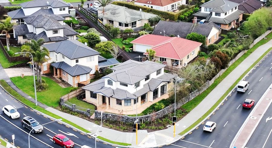  at 1 Medallion Drive, Oteha, Auckland