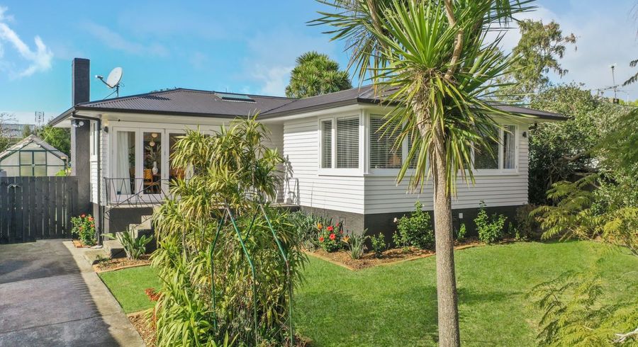  at 25 trojan crescent, New Lynn, Waitakere City, Auckland