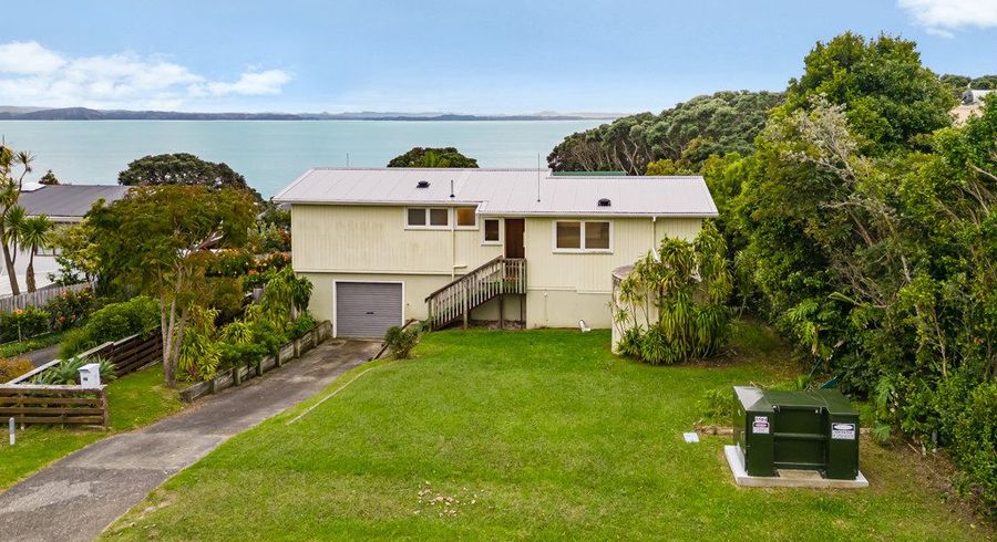  at 40 Pacific Parade, Army Bay, Rodney, Auckland