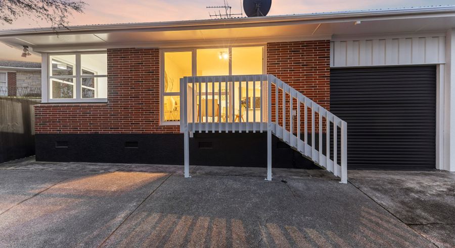  at 2/1 Grassways Avenue, Pakuranga, Manukau City, Auckland