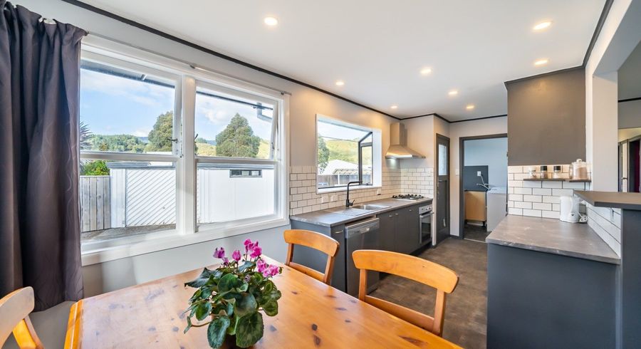  at 27 Mountbatten Grove, Clouston Park, Upper Hutt