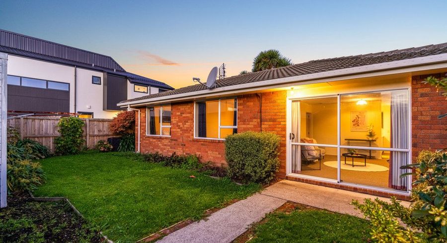  at 2/138 Milton Street, Somerfield, Christchurch City, Canterbury