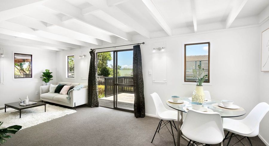  at 3/5 Walsall Street, Avondale, Auckland