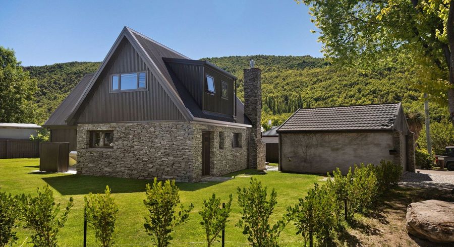  at 1 Thames Street, Arrowtown, Arrowtown