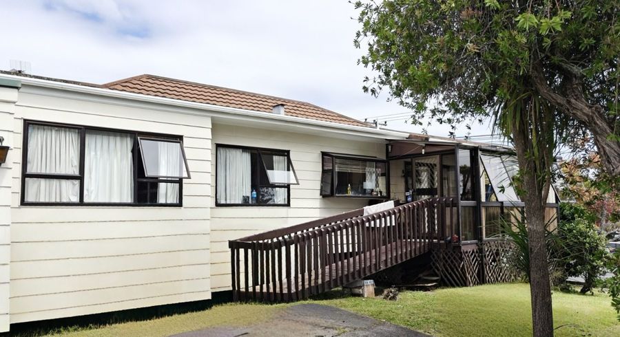  at 1/27 College Road, Northcote, North Shore City, Auckland