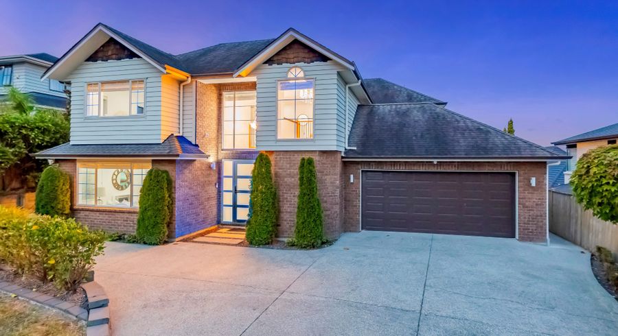  at 49 Harrowglen Drive, Northcross, Auckland