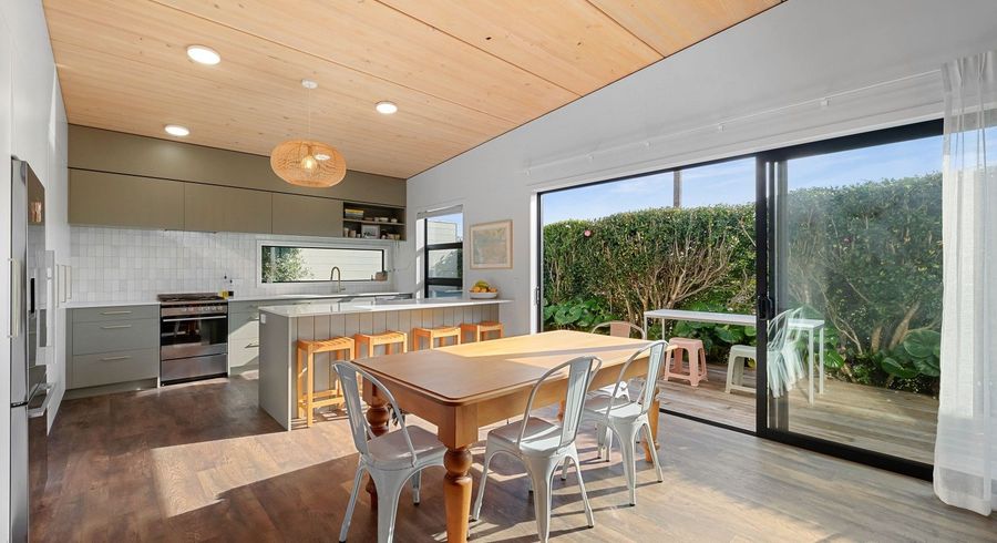  at 318 Mangorei Road, Merrilands, New Plymouth