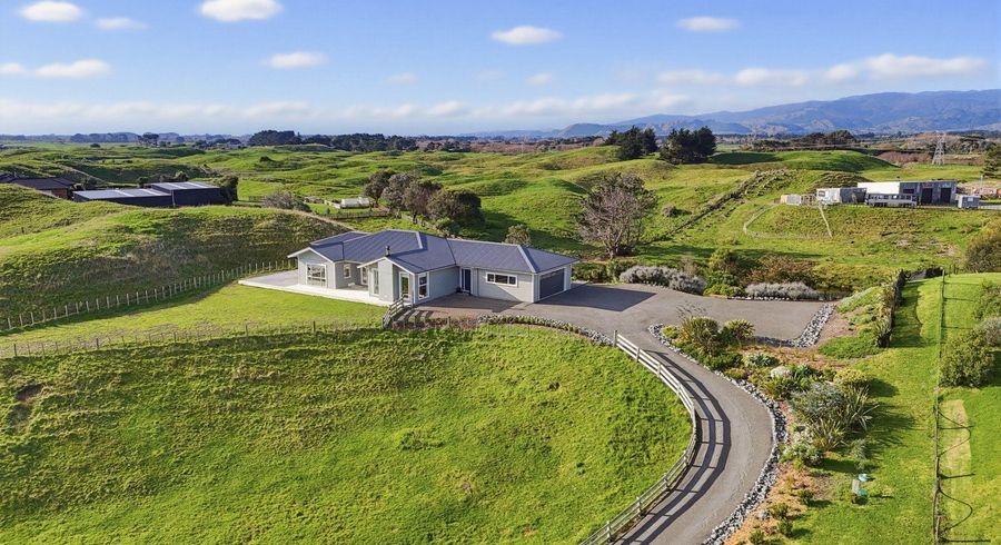  at 104 Harakeke Road, Te Horo, Kapiti Coast, Wellington