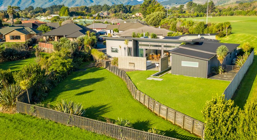  at 22 Cottonwood Close, Paraparaumu Beach, Paraparaumu