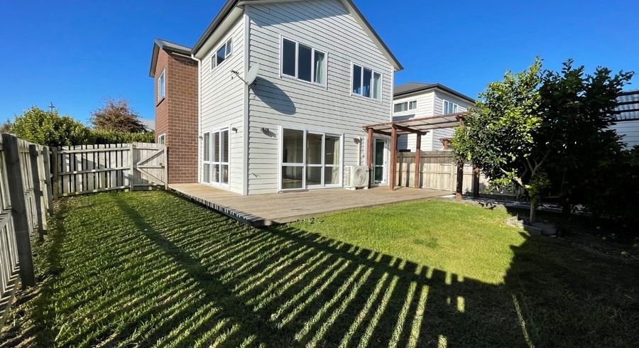  at 16 Tarapiroe Avenue, Takanini, Papakura, Auckland