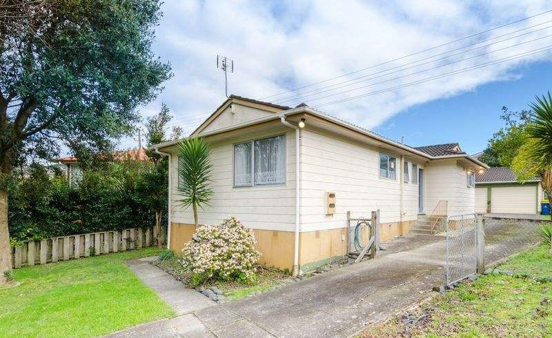  at 1 Cushla Place, Massey, Auckland