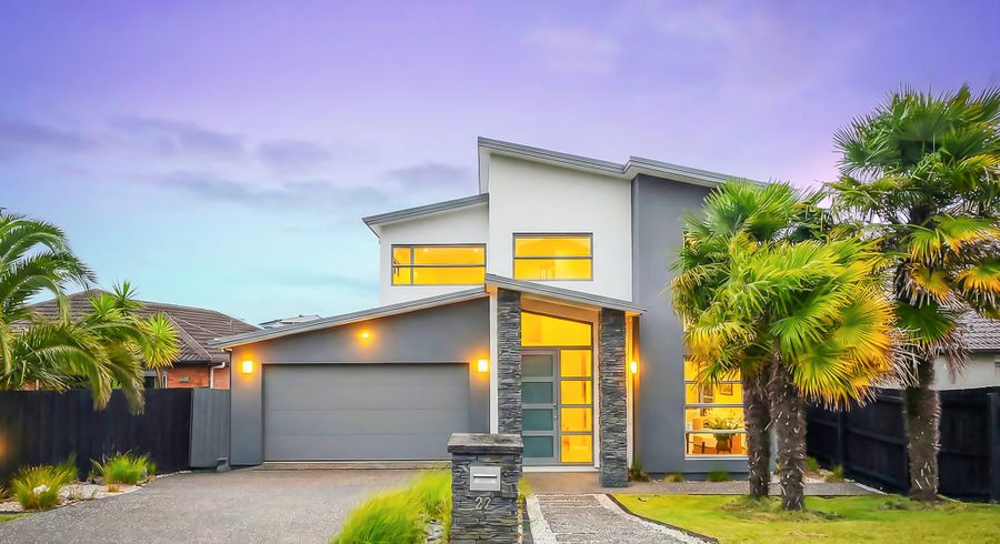  at 22 Borneo Drive, Fairview Heights, North Shore City, Auckland