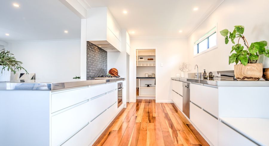  at 3 Griffiths Place, Claudelands, Hamilton