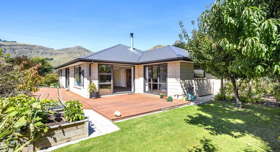  at 4 Cordelia Lane, Heathcote, Christchurch City, Canterbury