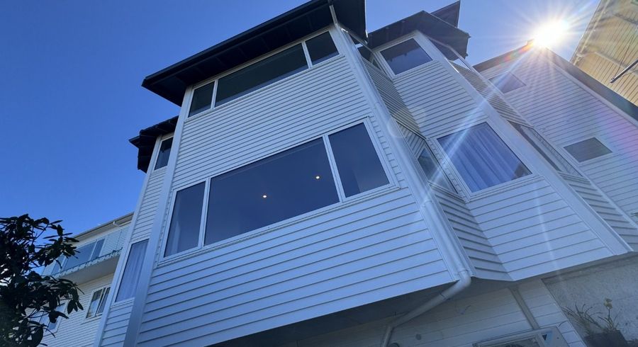  at 2/11 Waiteata Road, Kelburn, Wellington, Wellington