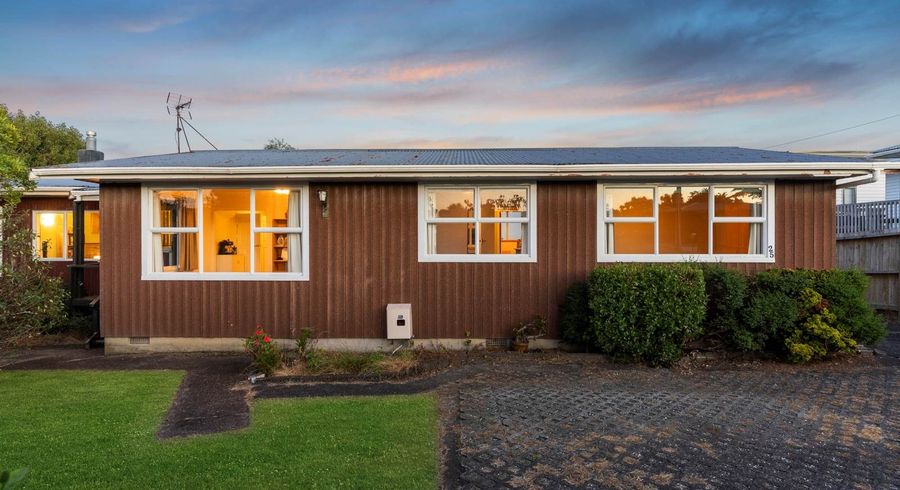  at 1/25 Tramway Road, Beach Haven, North Shore City, Auckland