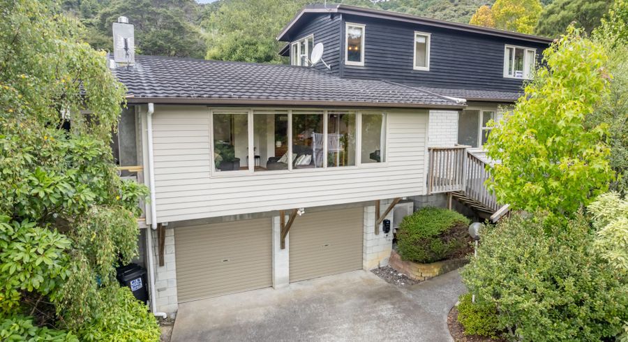  at 40 Chichester Drive, Pinehaven, Upper Hutt, Wellington
