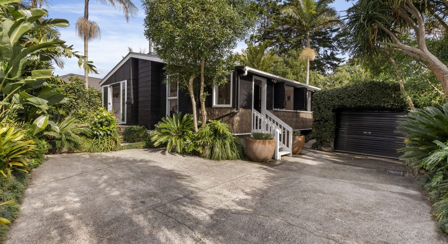  at 1/42 Titoki Street, Te Atatu Peninsula, Auckland