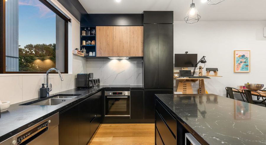  at 7/16 Williamson Avenue, Belmont, North Shore City, Auckland