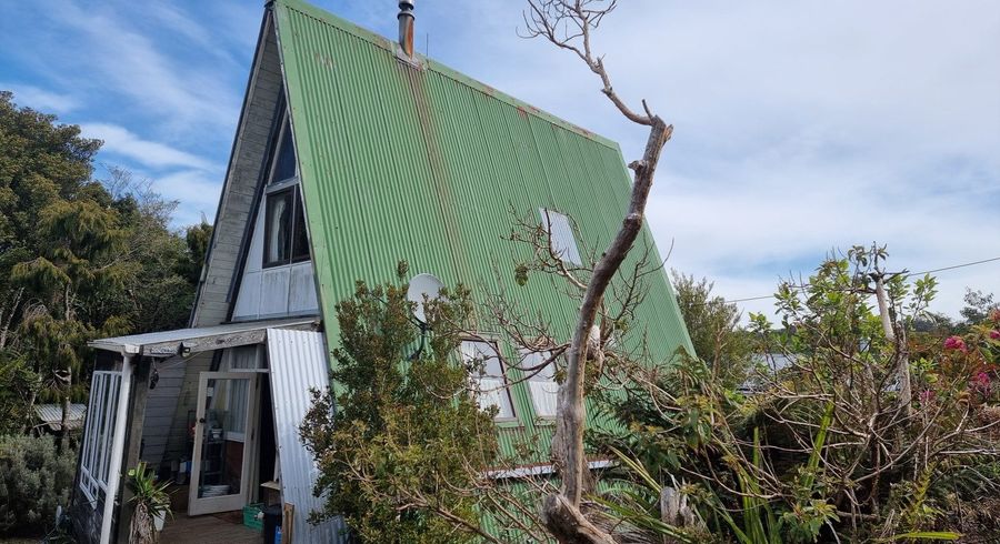  at 27 Mapau Road, Halfmoon Bay / Oban, Stewart Island