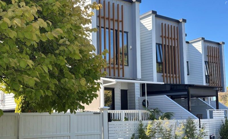  at 5B Glennandrew Drive, Half Moon Bay, Manukau City, Auckland