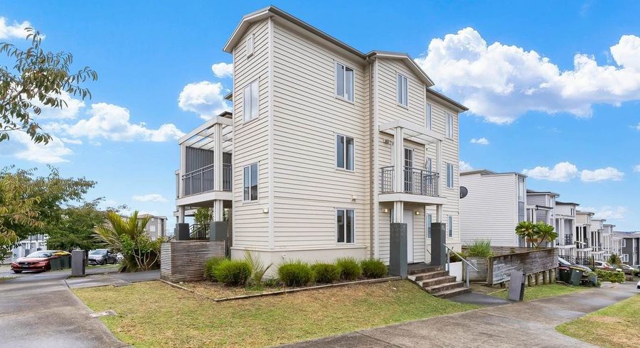  at 41  Adamson Road, Flat Bush, Manukau City, Auckland