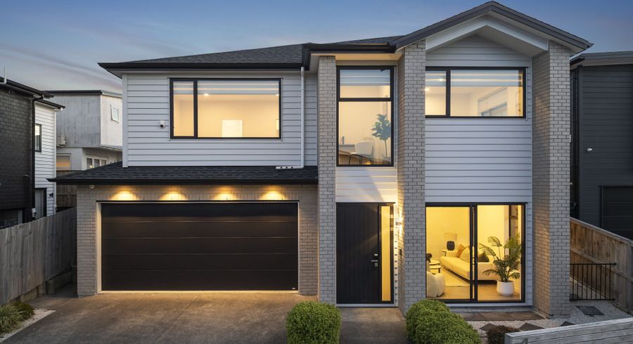  at 4 La Bella Road, Hobsonville, Waitakere City, Auckland