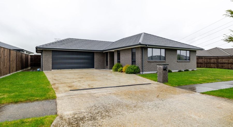  at 24 Cyprus Place, Fitzherbert, Palmerston North, Manawatu / Whanganui