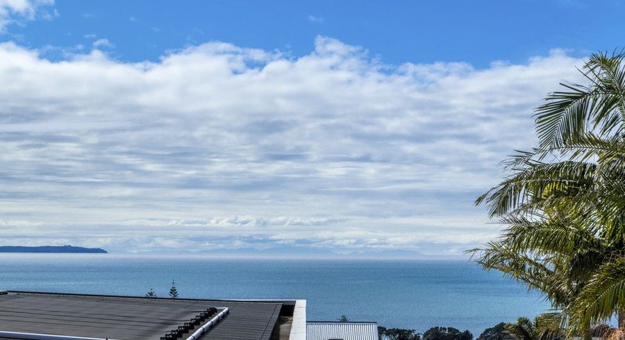  at 4/30 Castor Bay Road, Castor Bay, Auckland