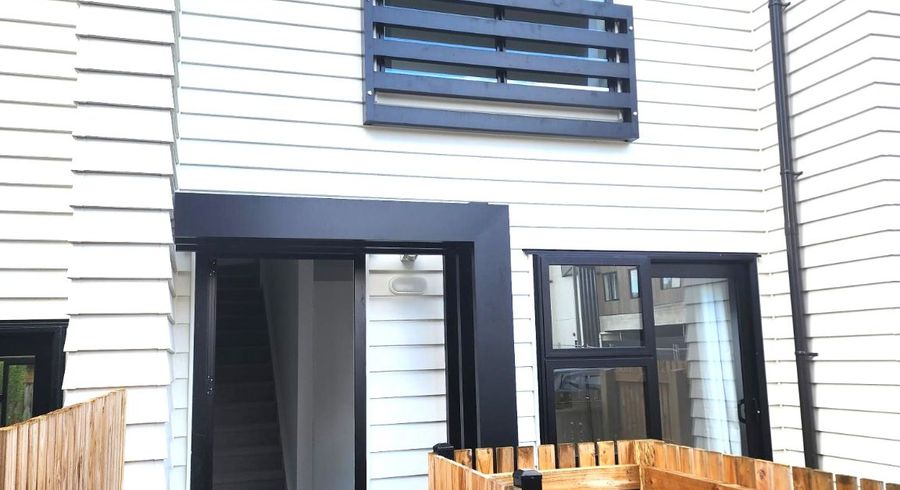  at 40 Rauemi Way,, Te Atatu South, Waitakere City, Auckland