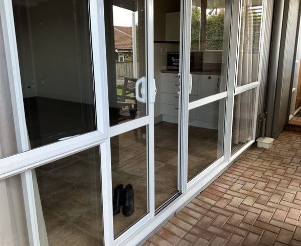  at 18A Castor Bay Road, Castor Bay, North Shore City, Auckland