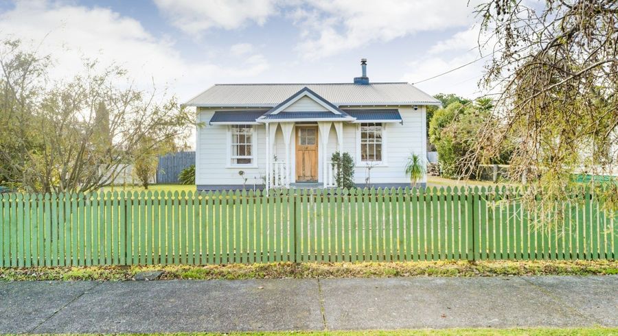  at 22 Carlisle Street, Milson, Palmerston North