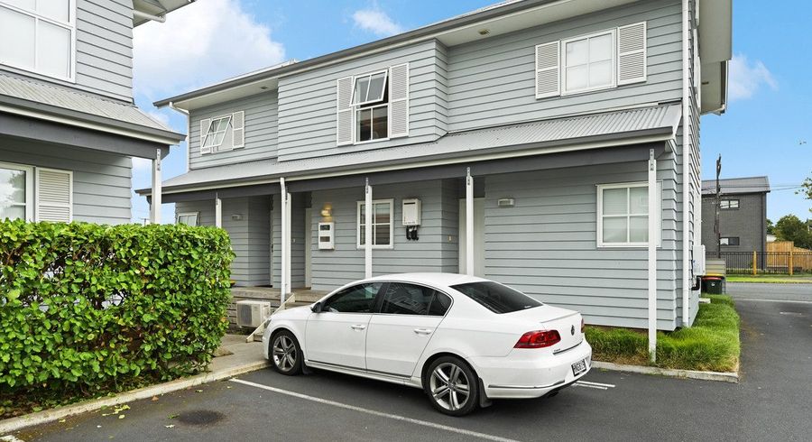 at 2/75 Cameron, Hamilton East, Hamilton, Waikato
