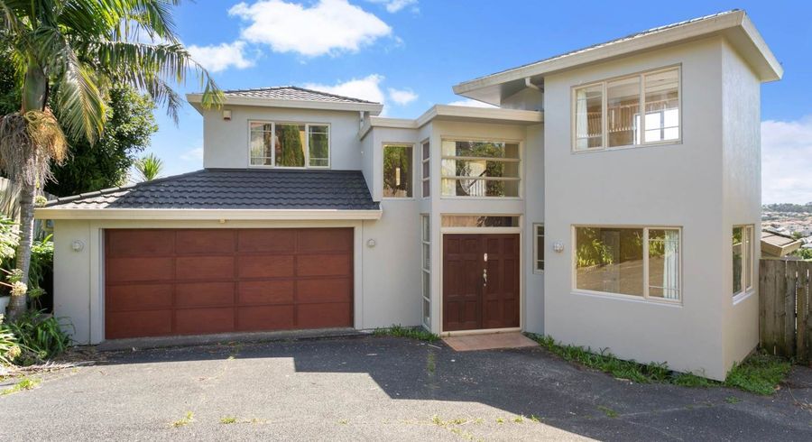  at 17 Maidstone Place, Pinehill, North Shore City, Auckland