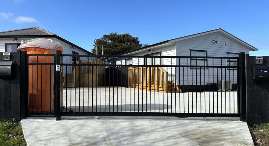  at 9 Dunstan Place, Otara, Auckland