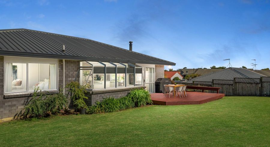  at 4 Jackson Place, Pukekohe