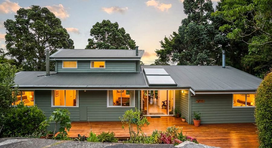  at 571 South Titirangi Road, Titirangi, Waitakere City, Auckland