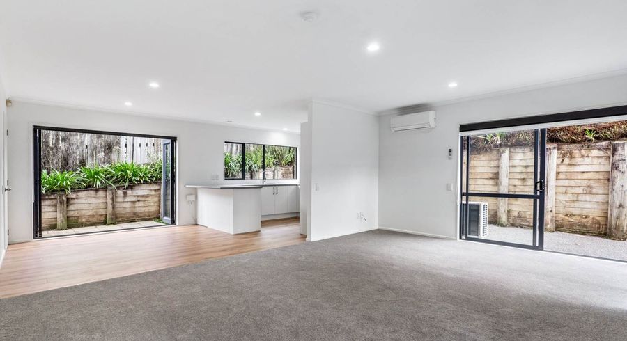  at 5/35 Highgrove Lane, Totara Vale, North Shore City, Auckland