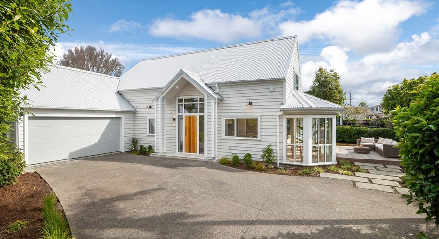  at 1 William Bond Street, Stanley Point, Devonport, North Shore City, Auckland
