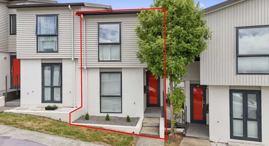  at 8/10 Silver Moon Road, Albany, North Shore City, Auckland
