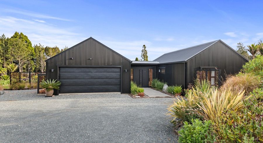  at 551 Krippner Road, Silverdale